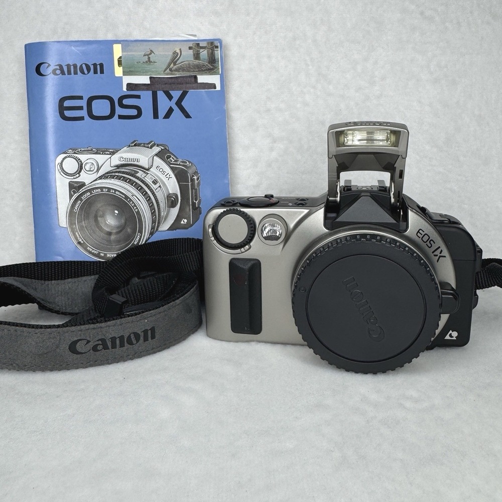 CANON‎ EOS IX 35mm SLR Film Camera - Silver